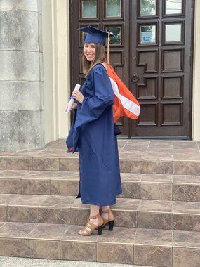 UTSA Master's Cap, Gown, Tassle, and Hood